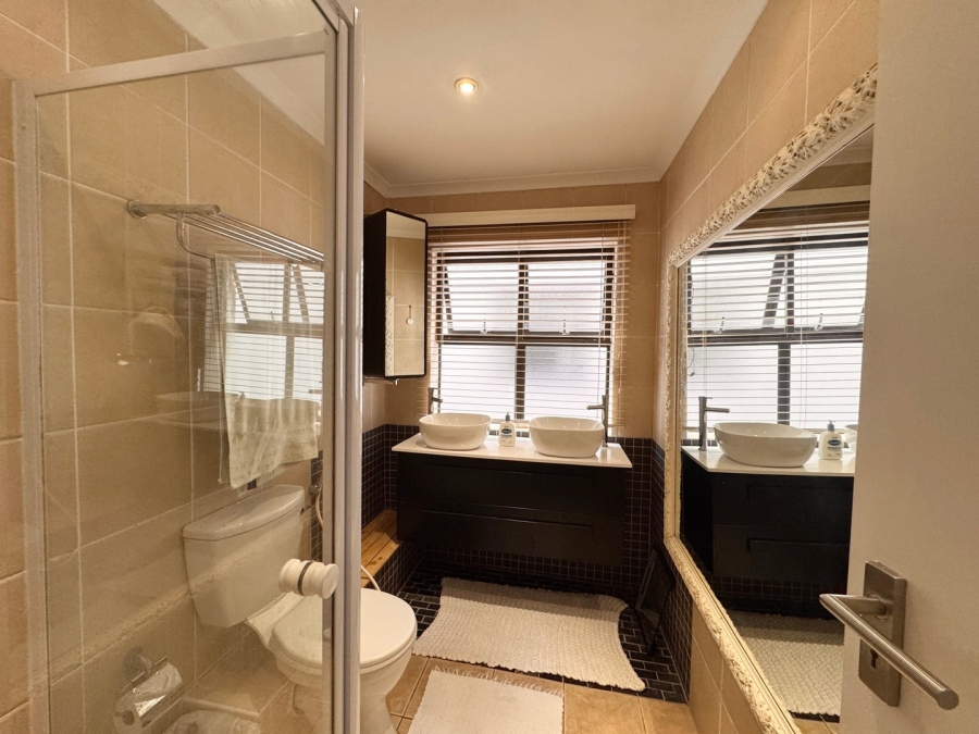 3 Bedroom Property for Sale in Big Bay Western Cape